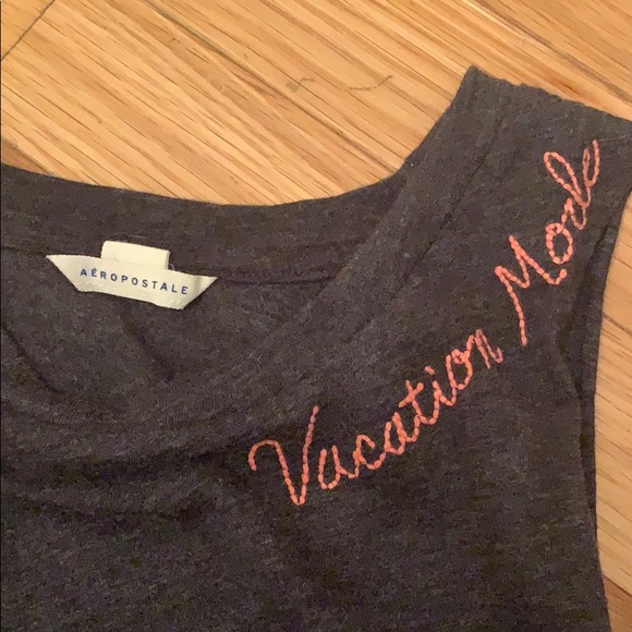 Super cute summer top - Picture 2 of 3